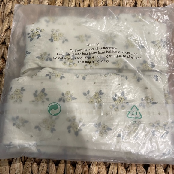 Quincy Mae long sleeve tee + legging set in a daisy fields - Picture 6 of 6